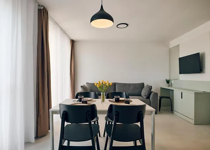 Malinska Green Apartments 马林斯卡