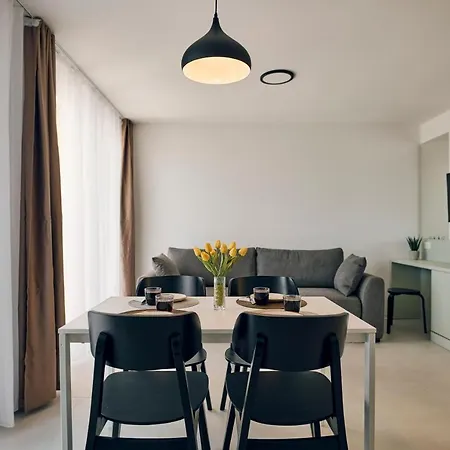 Malinska Green Apartments 马林斯卡