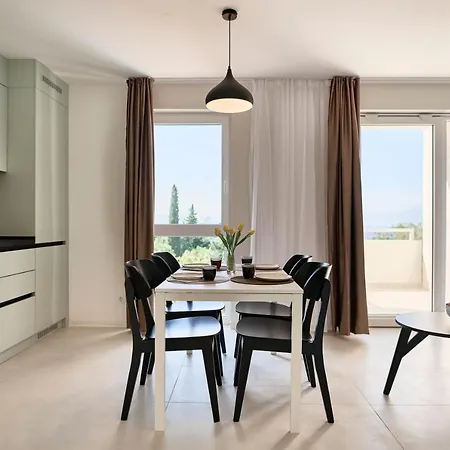 公寓 Malinska Green Apartments